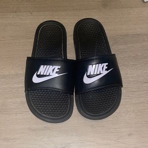 Nike slides